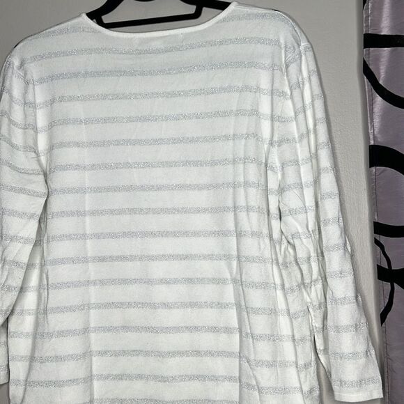 Samantha Grey, silver striped floral, sequin top size medium - Picture 9 of 11